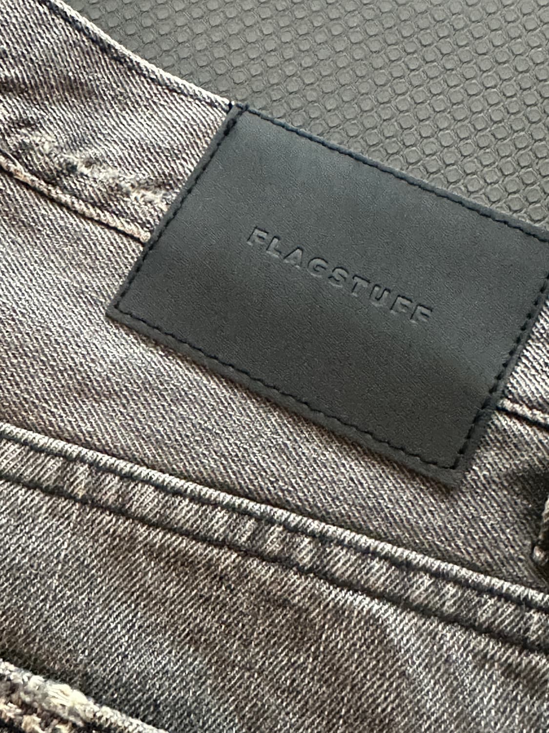 플래그스터프 페이드 배기 데님 팬츠 BLACK - 25SS 상품이미지6