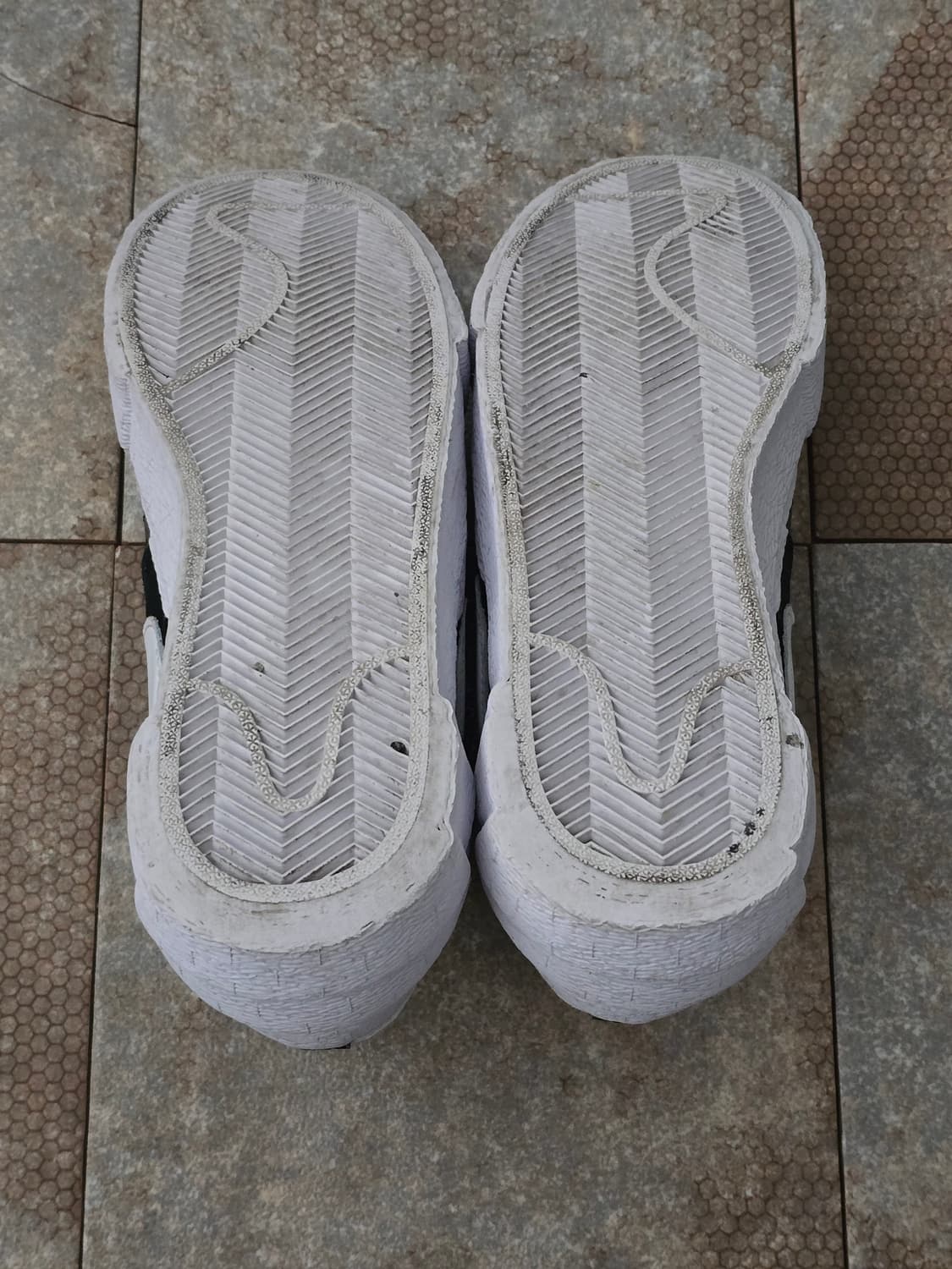 (235)나이키 사카이 블레이저 로우 블랙 페이턴트 상품이미지8