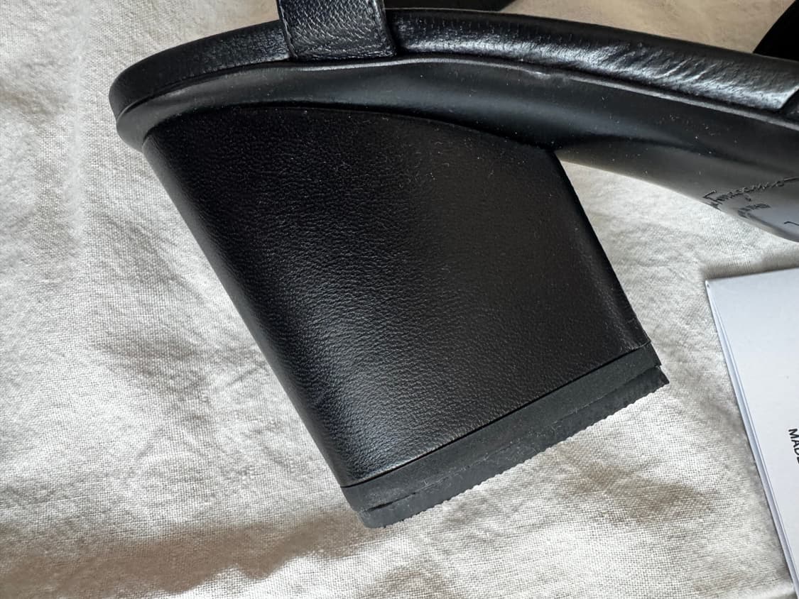 페레가모 바라 리본 샌들 상품이미지9