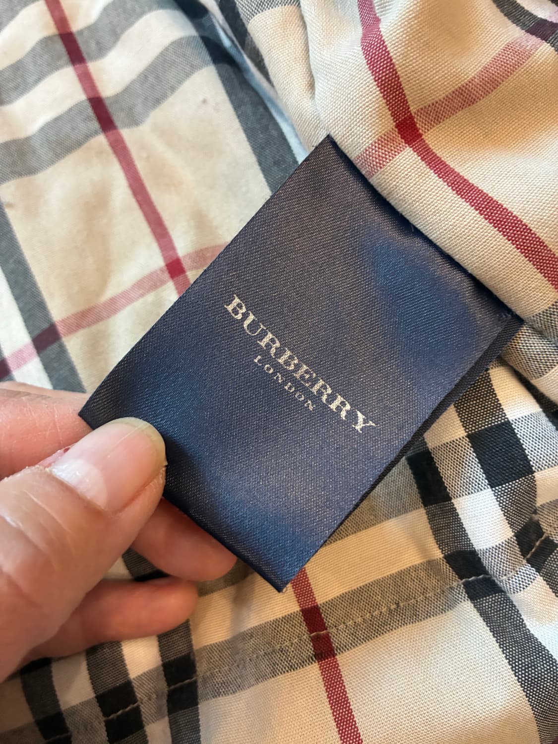 버버리 가벼운 아우터 상품이미지7