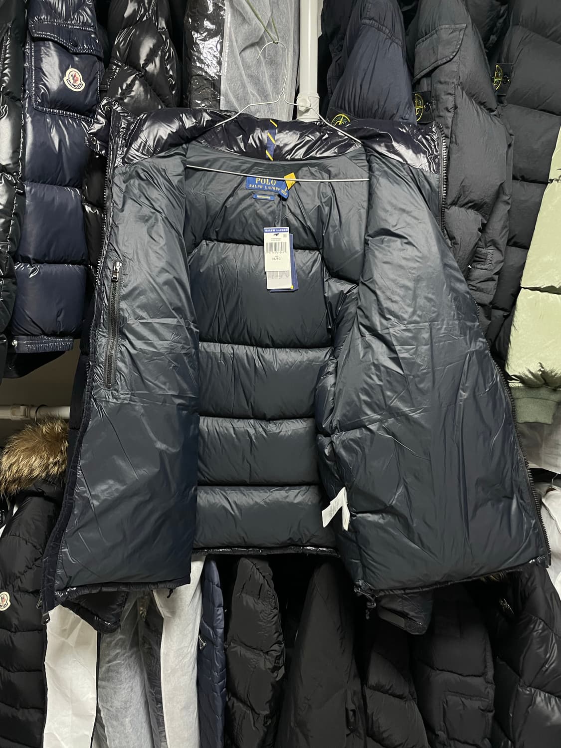 [새상품/XL사이즈] 24FW 폴로랄프로렌 유광 푸퍼 패딩 자켓 상품이미지8