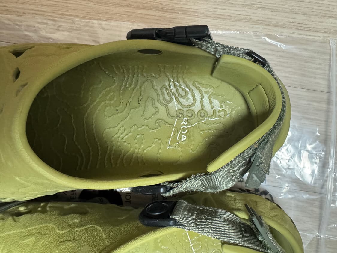 (265) 크록스 로아 아틀라스 클로그 알로에 멀티 상품이미지4