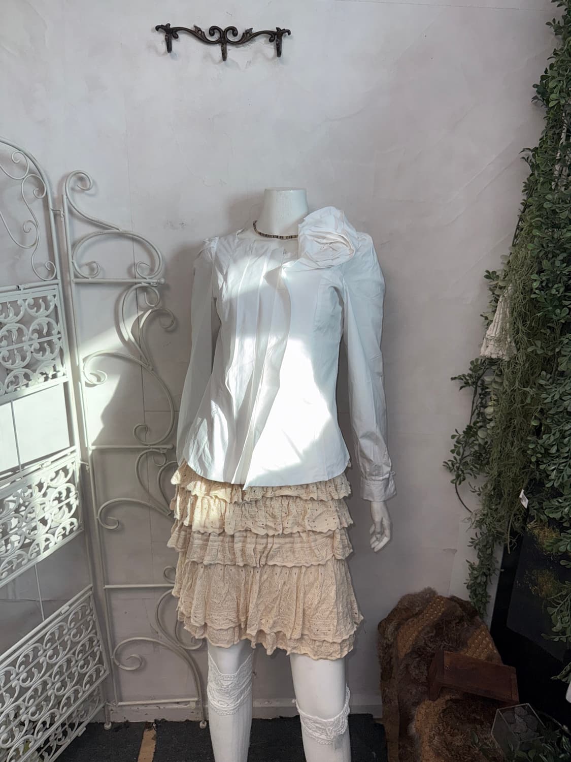 White rose corsage pleated two ways jk 상품이미지6