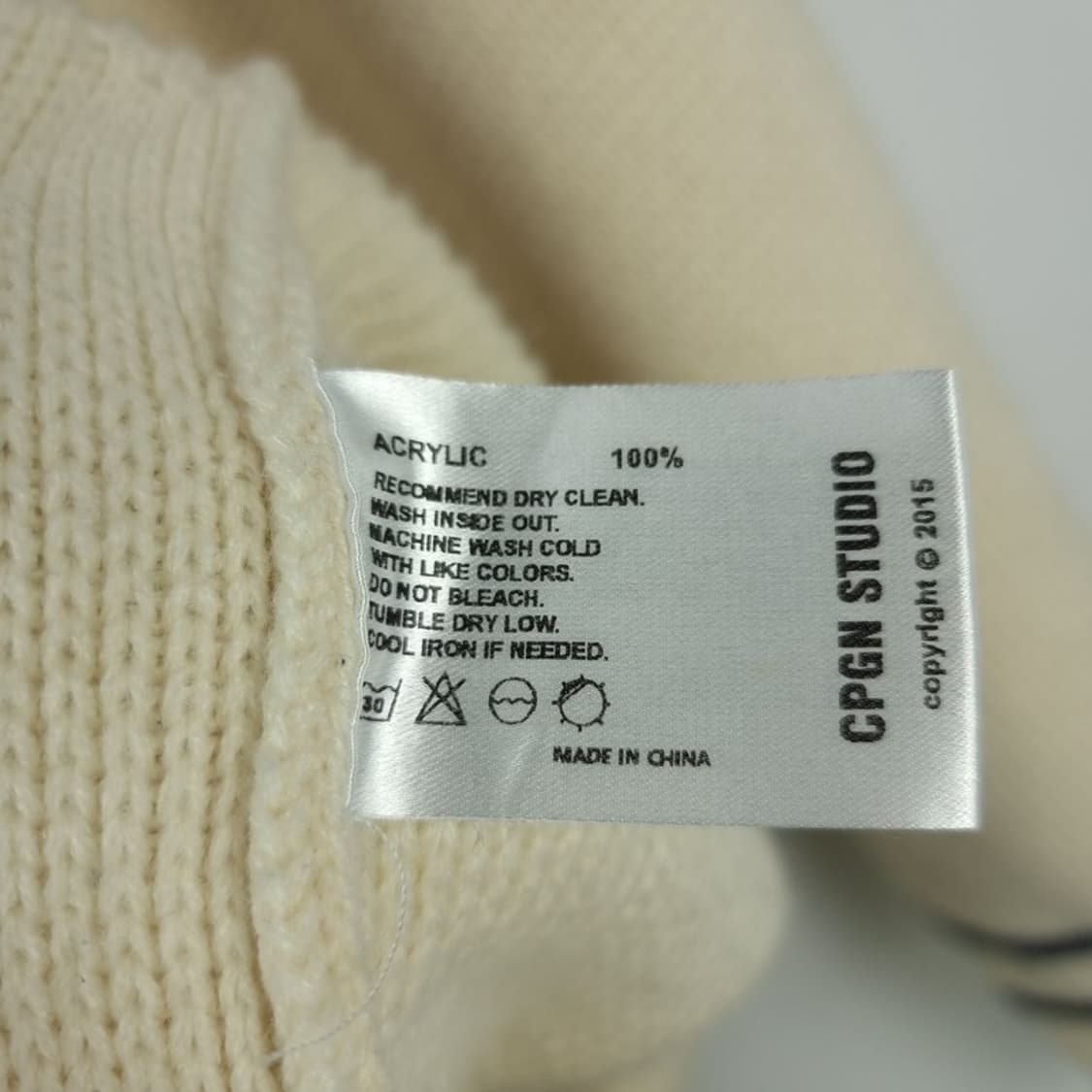 [꼼파뇨] 오버사이즈 프레이 브이넥 니트 M18426 상품이미지8