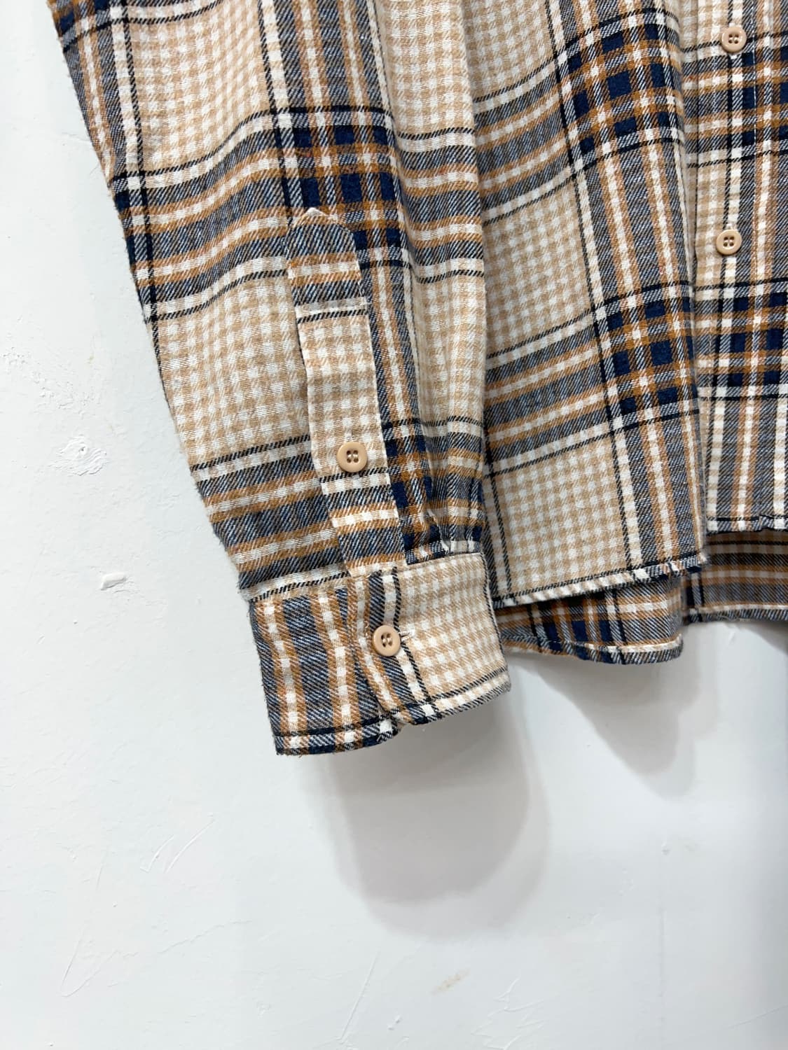 KUTIR   Loose-Fit Flannel Shirt 상품이미지5