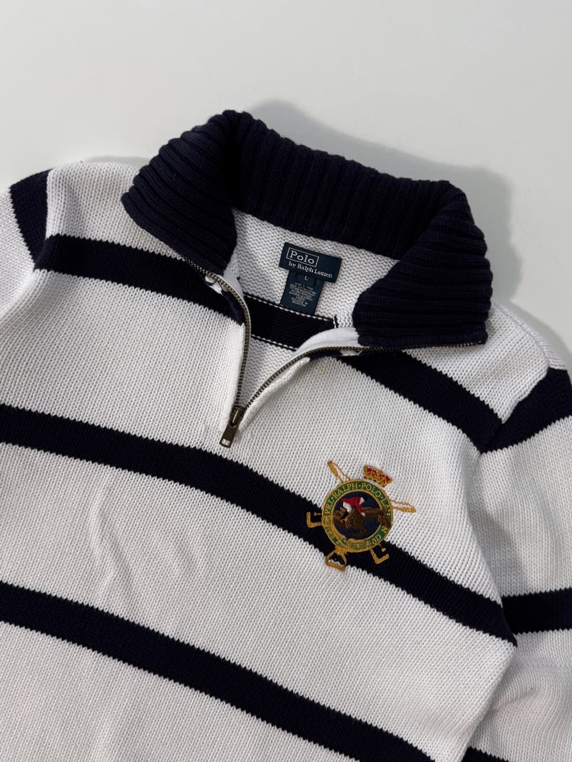 폴로 랄프로렌 화이트 스트라이프 엠브로이드 코튼 하프집 니트 상품이미지2