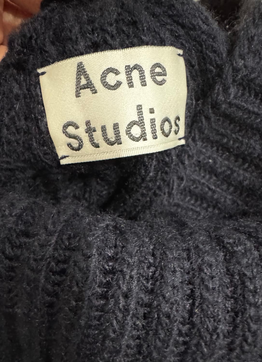 아크네 스튜디오 Niagara 터틀넥 니트 상품이미지3