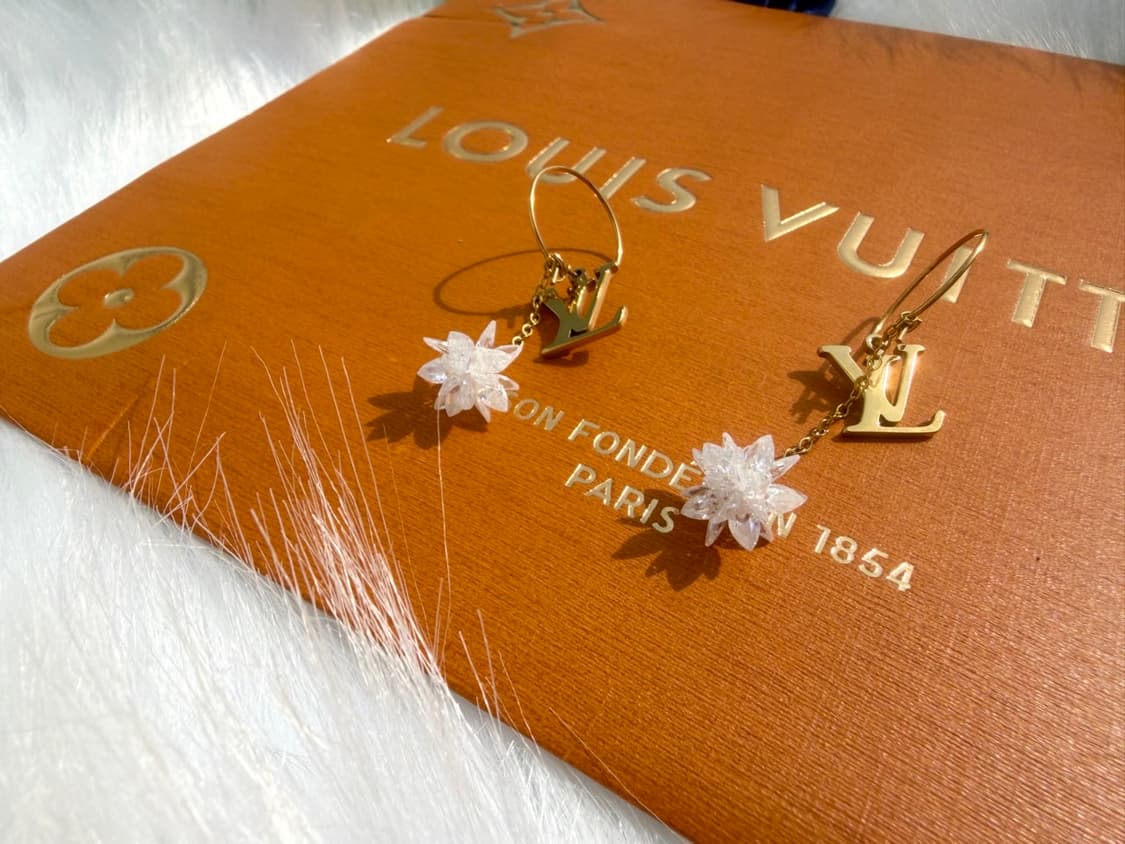 LV 언발 드롭 큐빅 이어링 상품이미지4