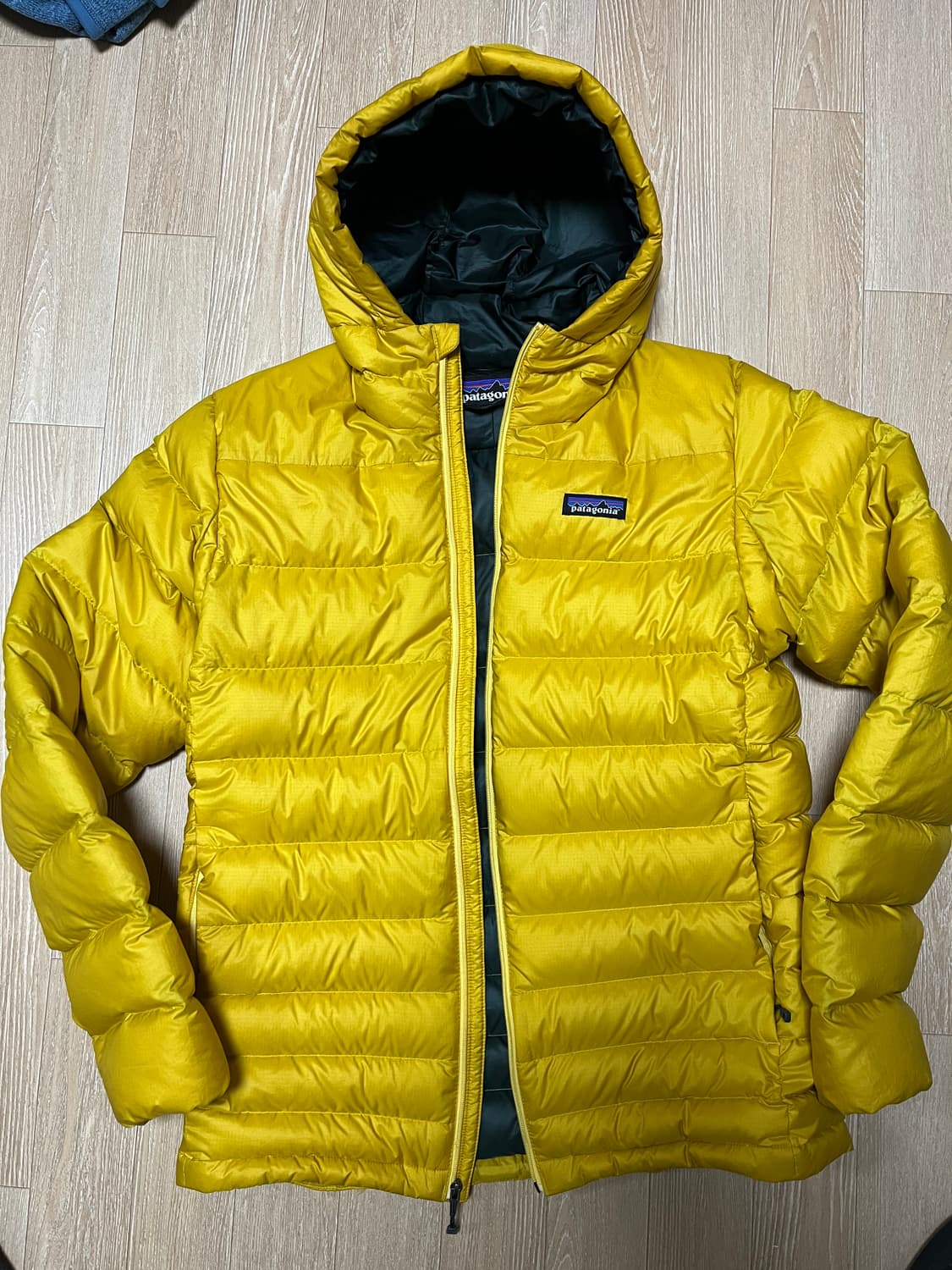 파타고니아 다운 스웨터 후디 후드 경량 패딩 s 100 등산 클라이밍 고 상품이미지1