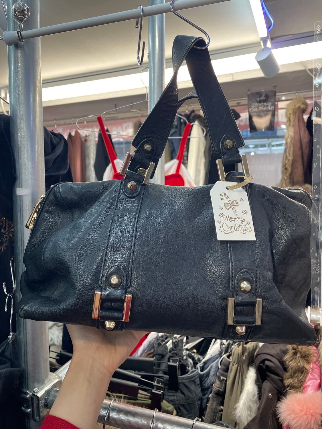 쥬시꾸띄르 염소가죽 스터드백 상품이미지3