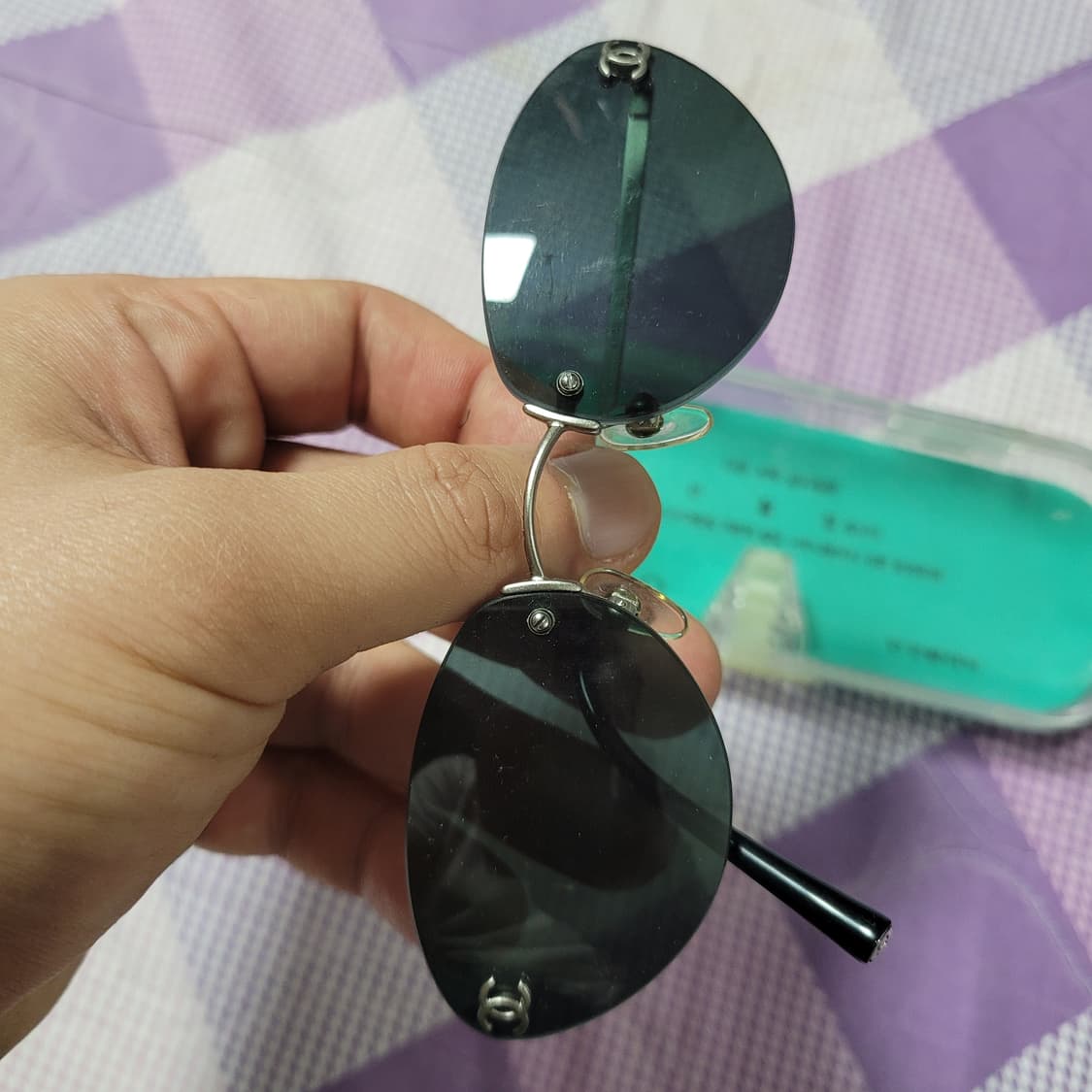 정품 샤넬 선글라스 수리용으로 판매합니다. 모델 번호는 c.103/71 상품이미지2