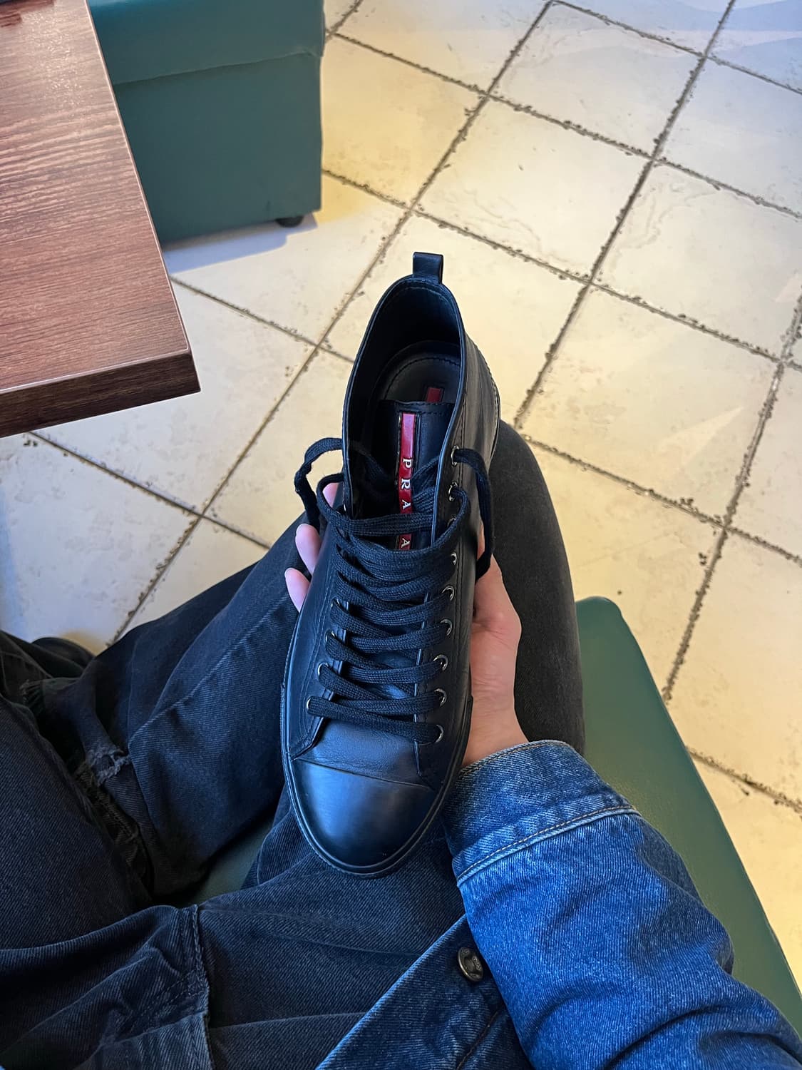 프라다 하이탑 스니커즈 상품이미지1