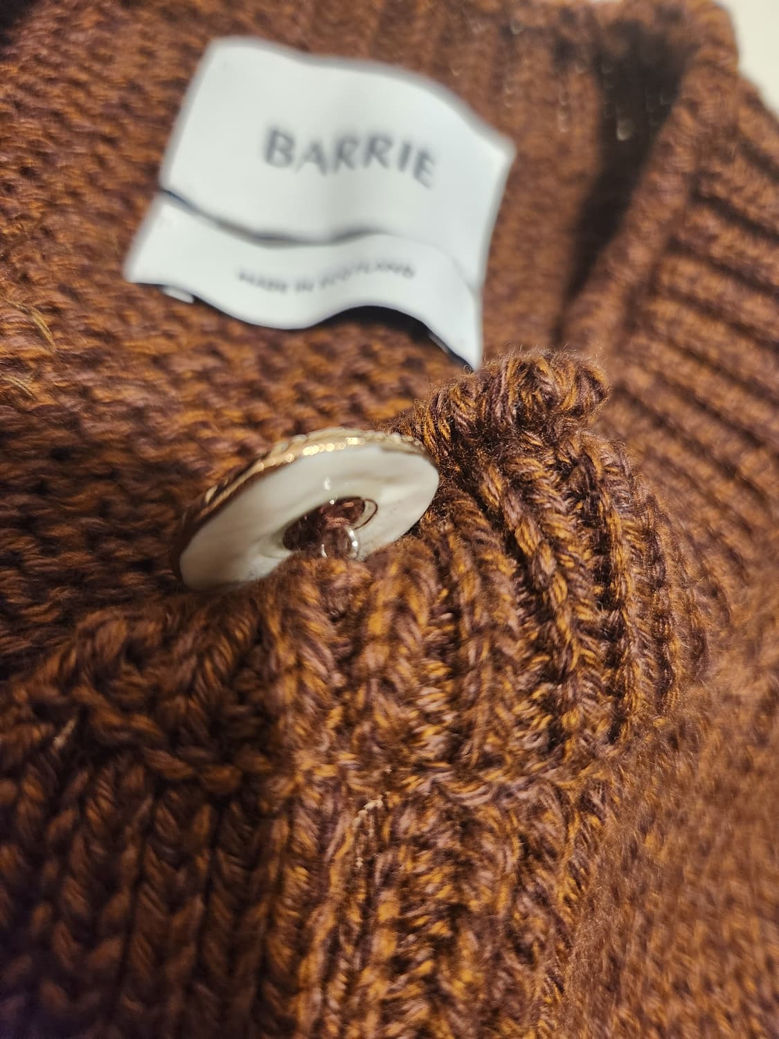 (정품)샤넬 배리 BARRIE 브라운  쥬얼리 가디건 매장가529만원 상품이미지4