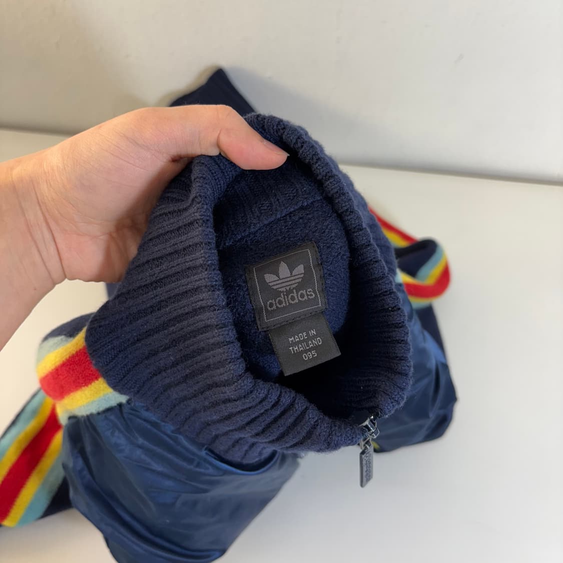 우먼M 아디다스 네이비 배색 니트집업 상품이미지4