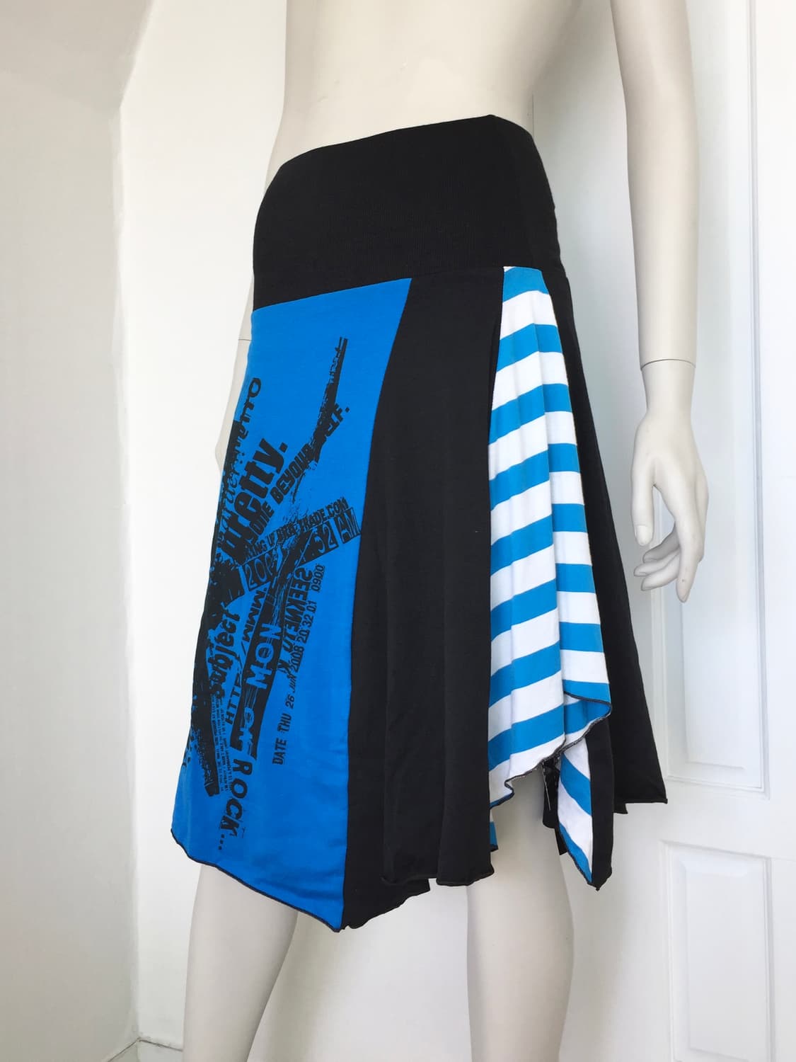 Vintage Print Patchwork Slant Cut Skirt 상품이미지1