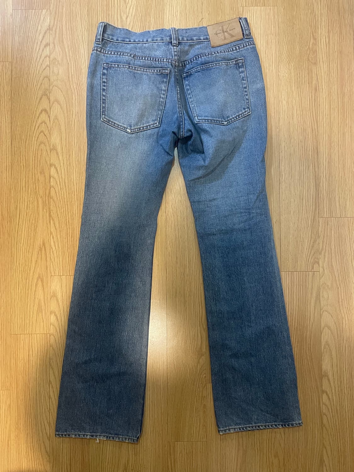 Calvin klein 부츠컷 데님 팬츠 상품이미지2