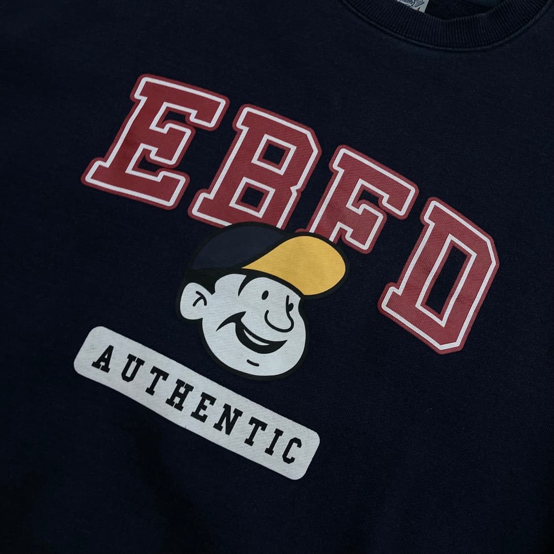 이벳필드 빅로고 네이비 맨투맨 상품이미지2