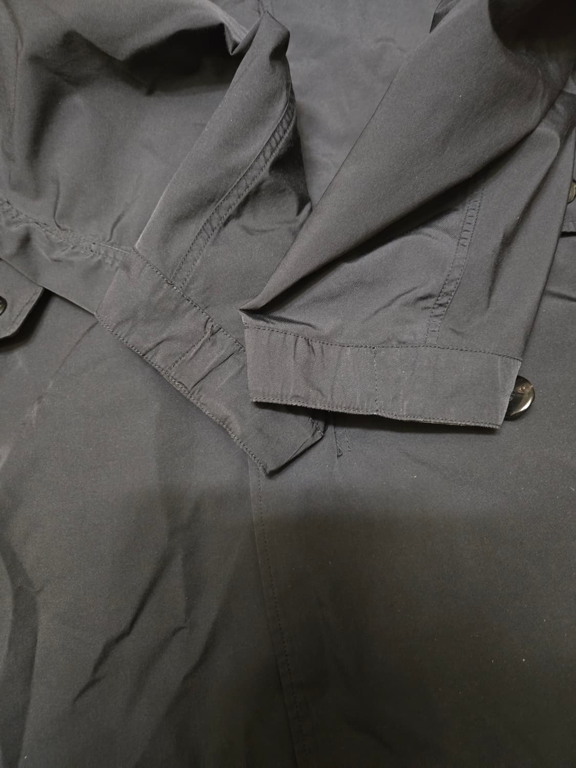 이동휘 X 커스텀멜로우(customellow) 고양이 자수 피쉬테일 야상 상품이미지4