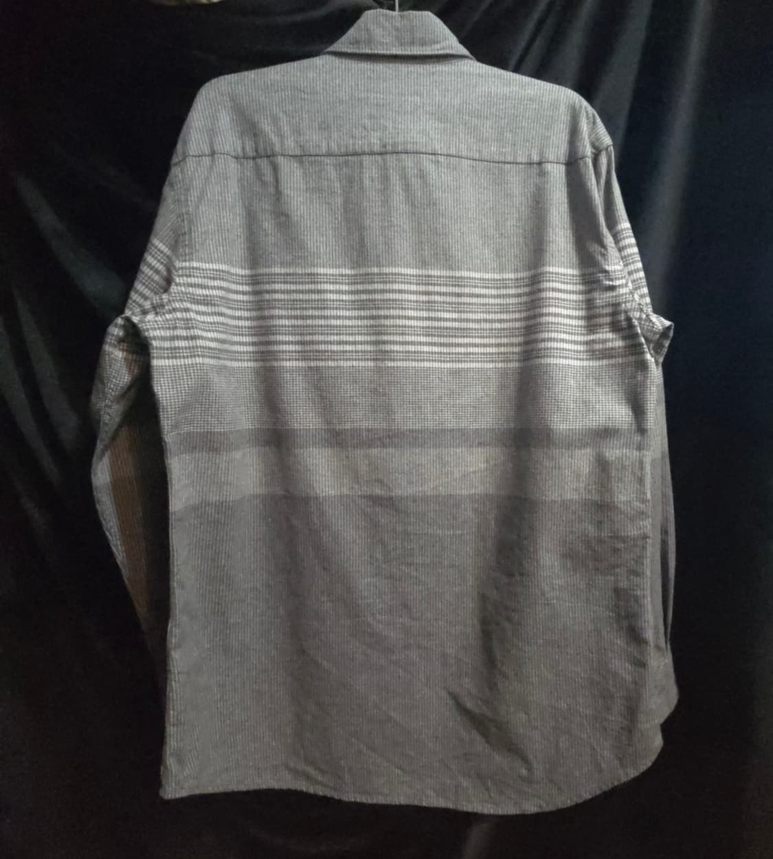 헤지스 그레이 스트라이프 긴팔 셔츠 상품이미지2