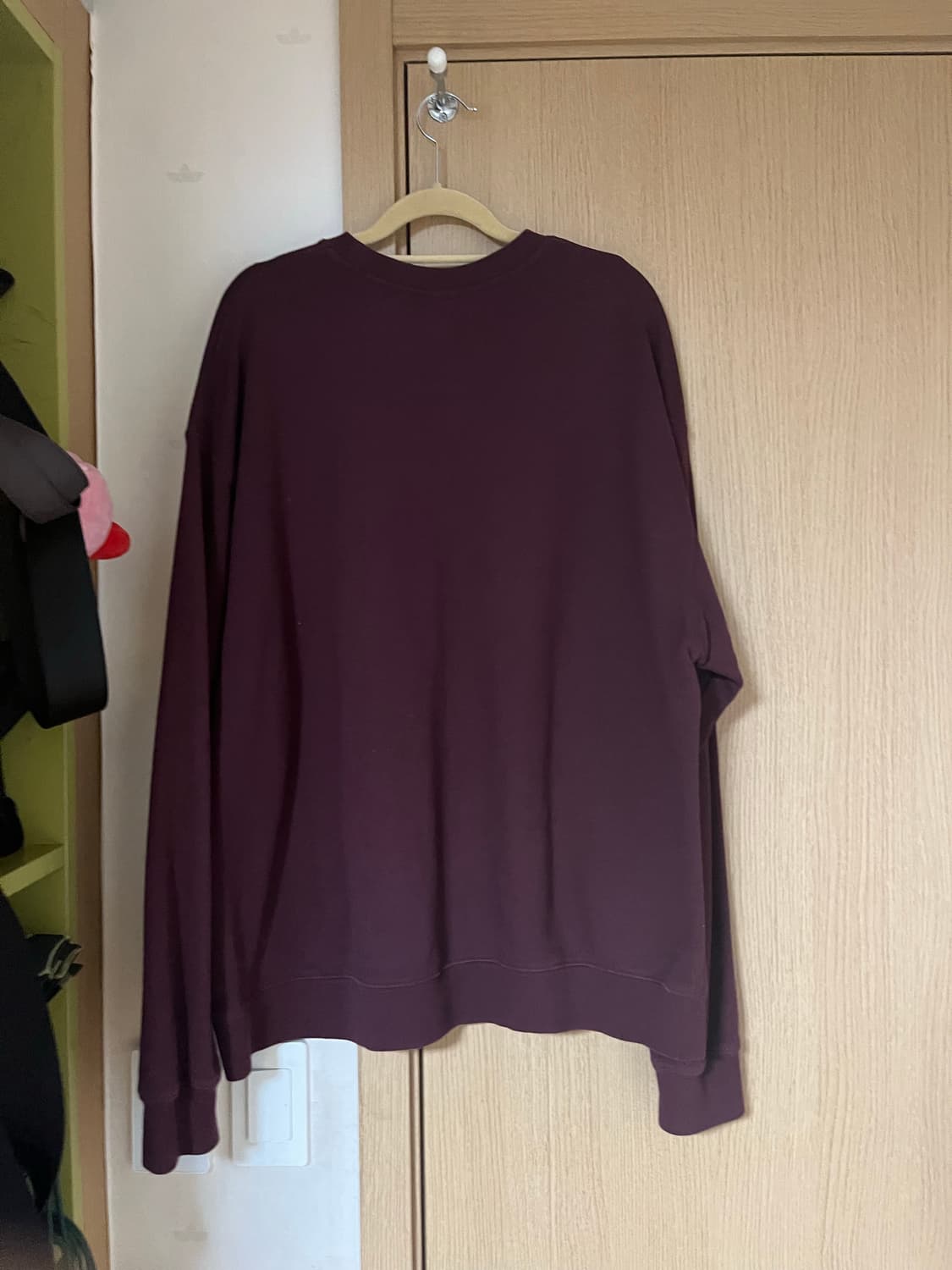 크리틱 시티 스카우트 버건디 맨투맨 상품이미지2