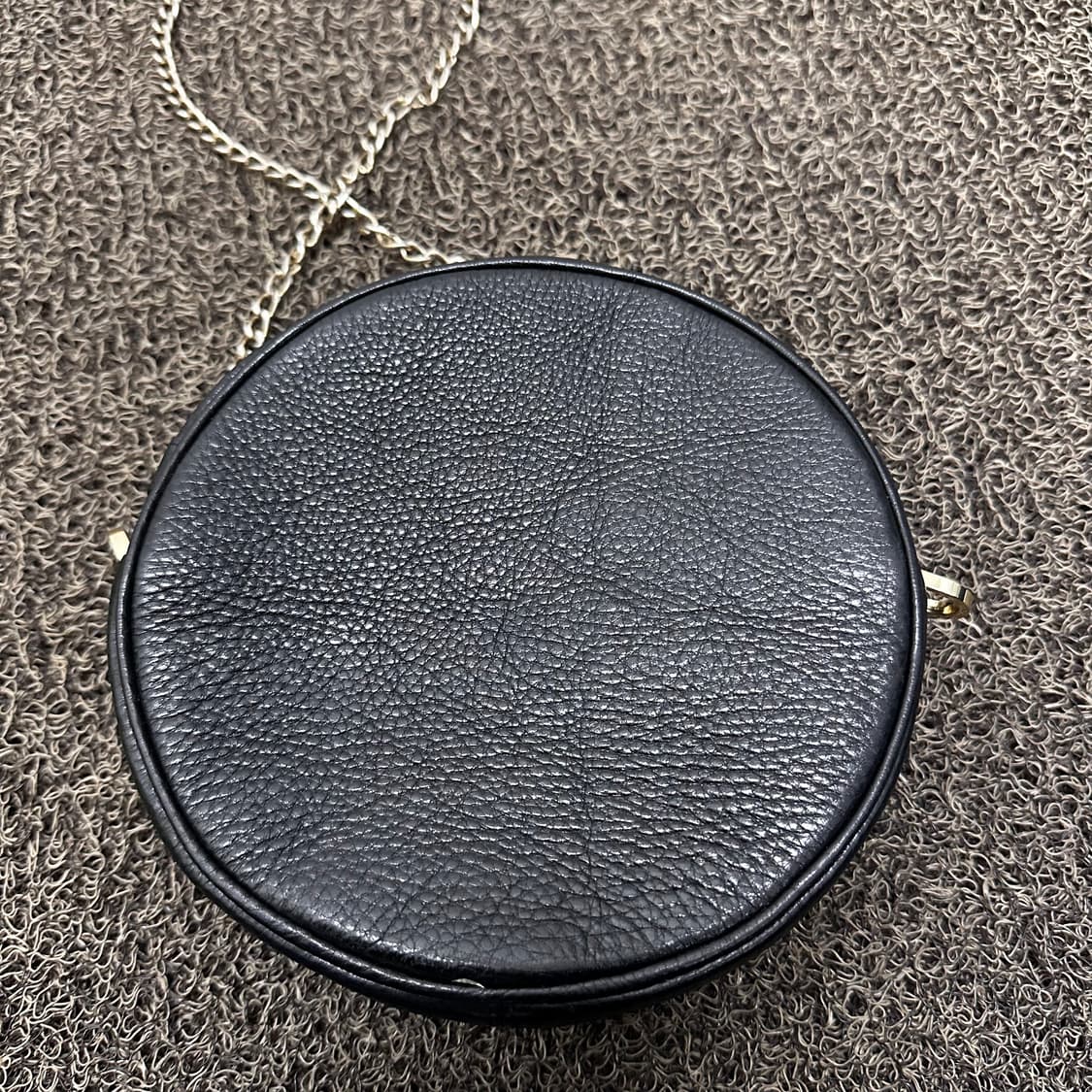 메트로시티 여성 가죽 크로스백 블랙 상품이미지6