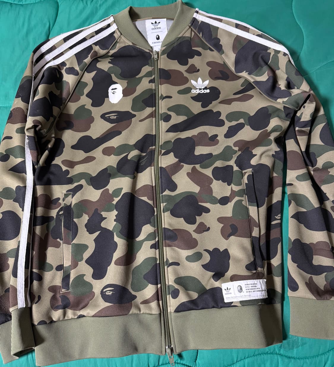 아디다스 x 베이프 트랙탑 녹계 상품이미지1