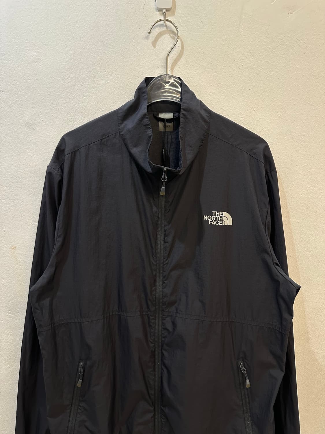 The north face windbreaker 상품이미지2