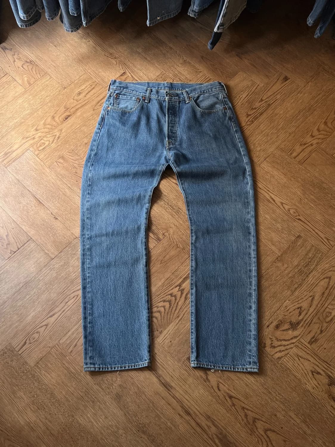 [33]리바이스 501 미디엄블루 스트레이트핏 데님 팬츠 상품이미지1