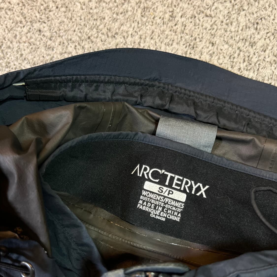 아크테릭스 우먼 제타 SL 고어텍스 자켓 상품이미지3