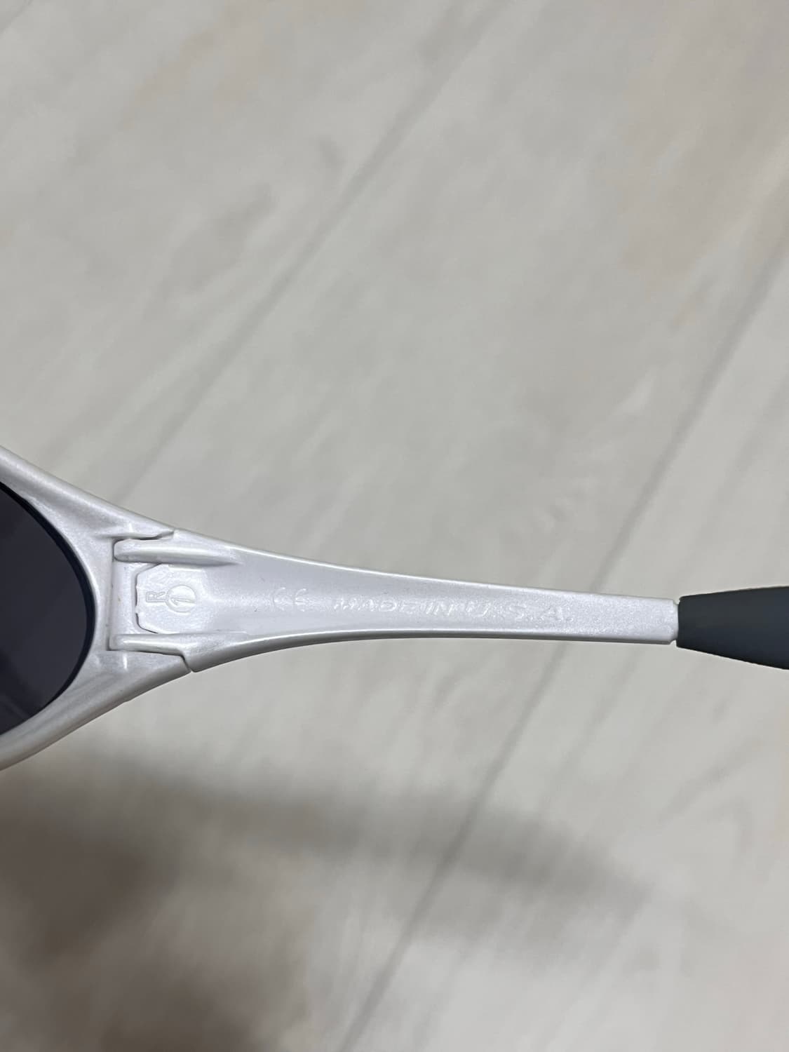 오클리 아이자켓1.0 펄 화이트 상품이미지6