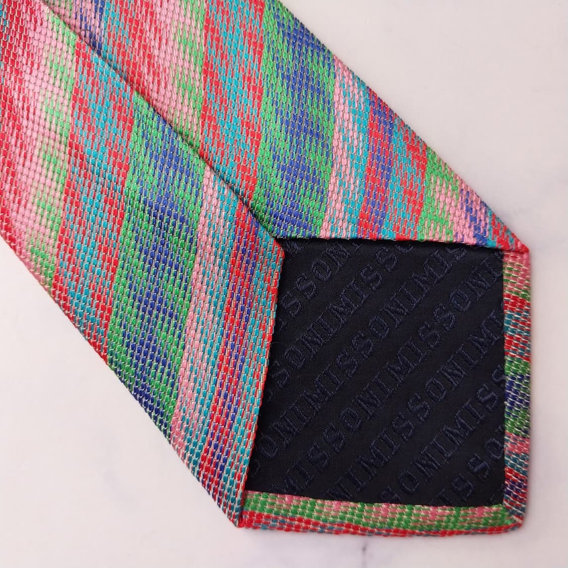 미쏘니 실크 핑크 멀티 스트라이프 넥타이 9.3cm A등급 K2124
 상품이미지5