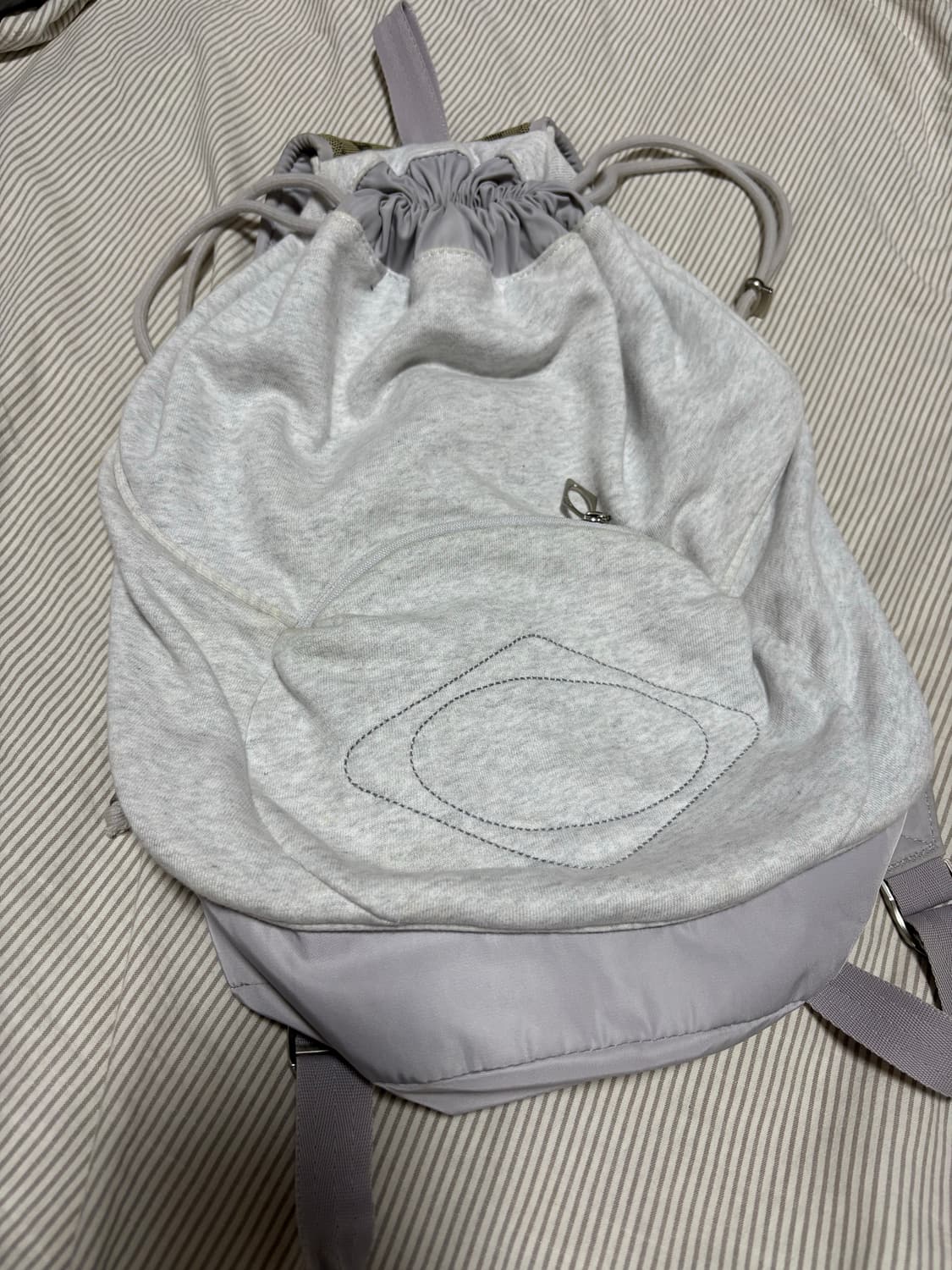 미스치프 드로우스트링 더플 백 상품이미지5