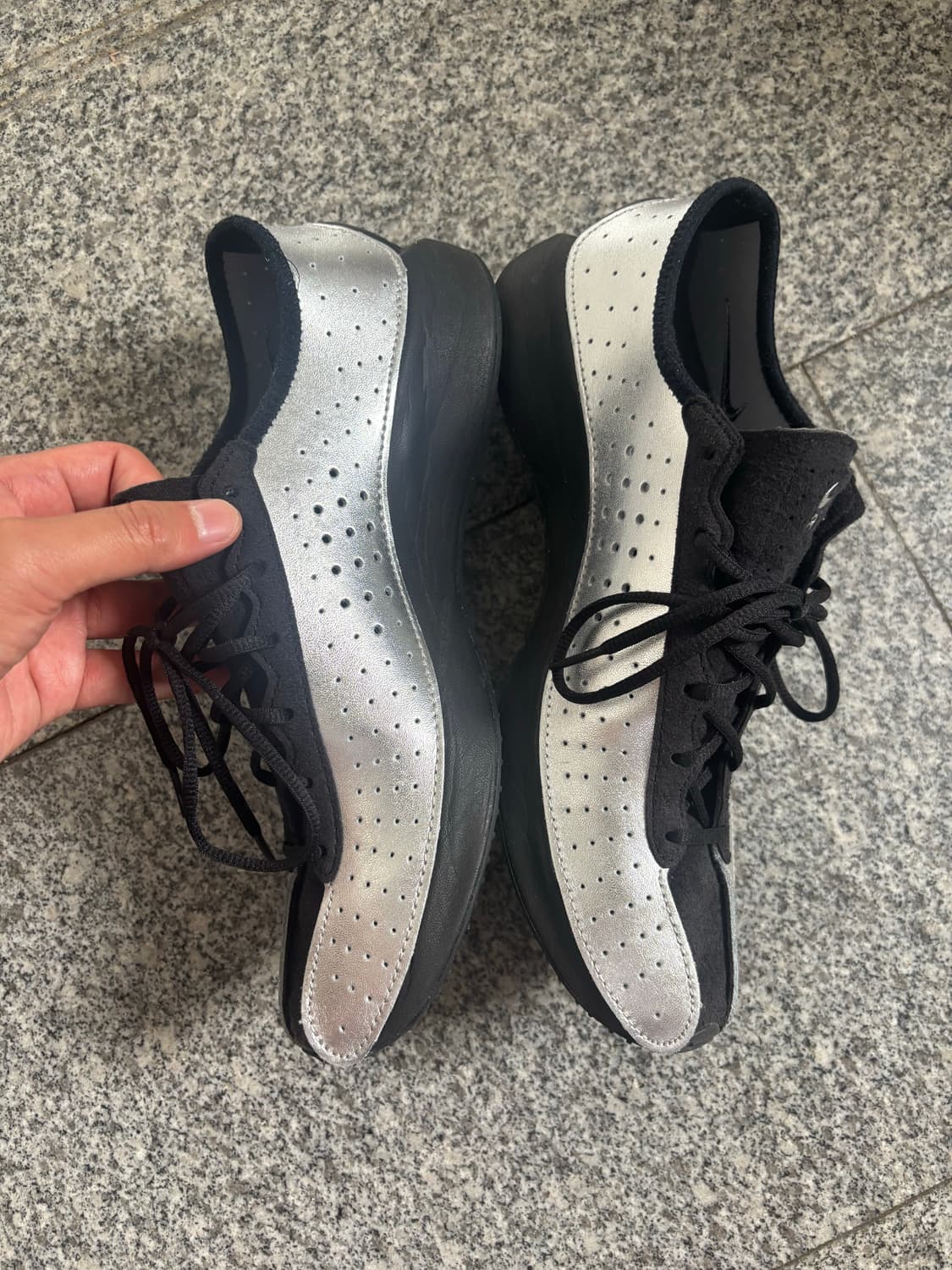 NIKE 나이키 에어 슈퍼플라이 실버 블랙 상품이미지2