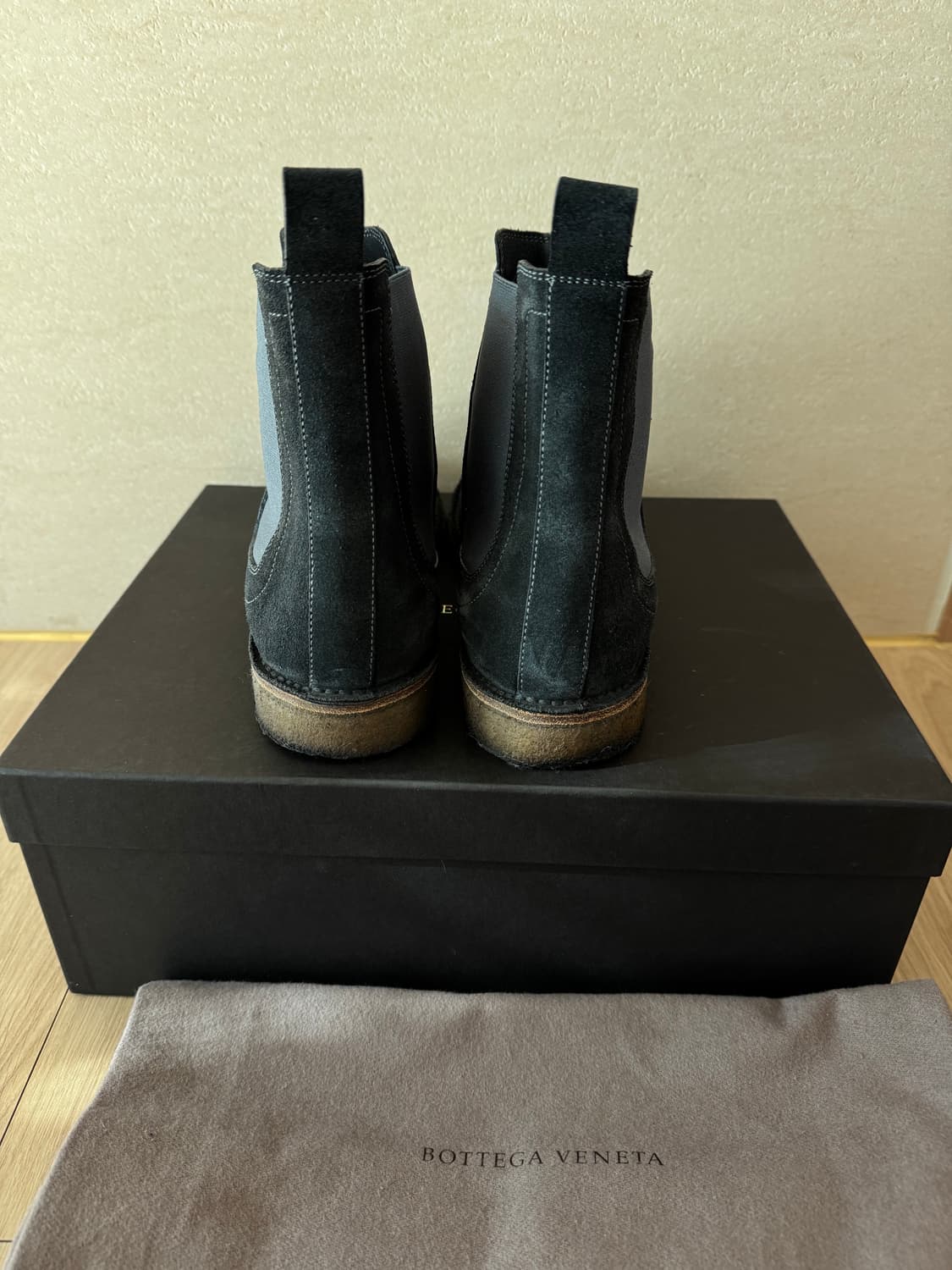 보테가 베네타 스웨이드 첼시 부츠 상품이미지3