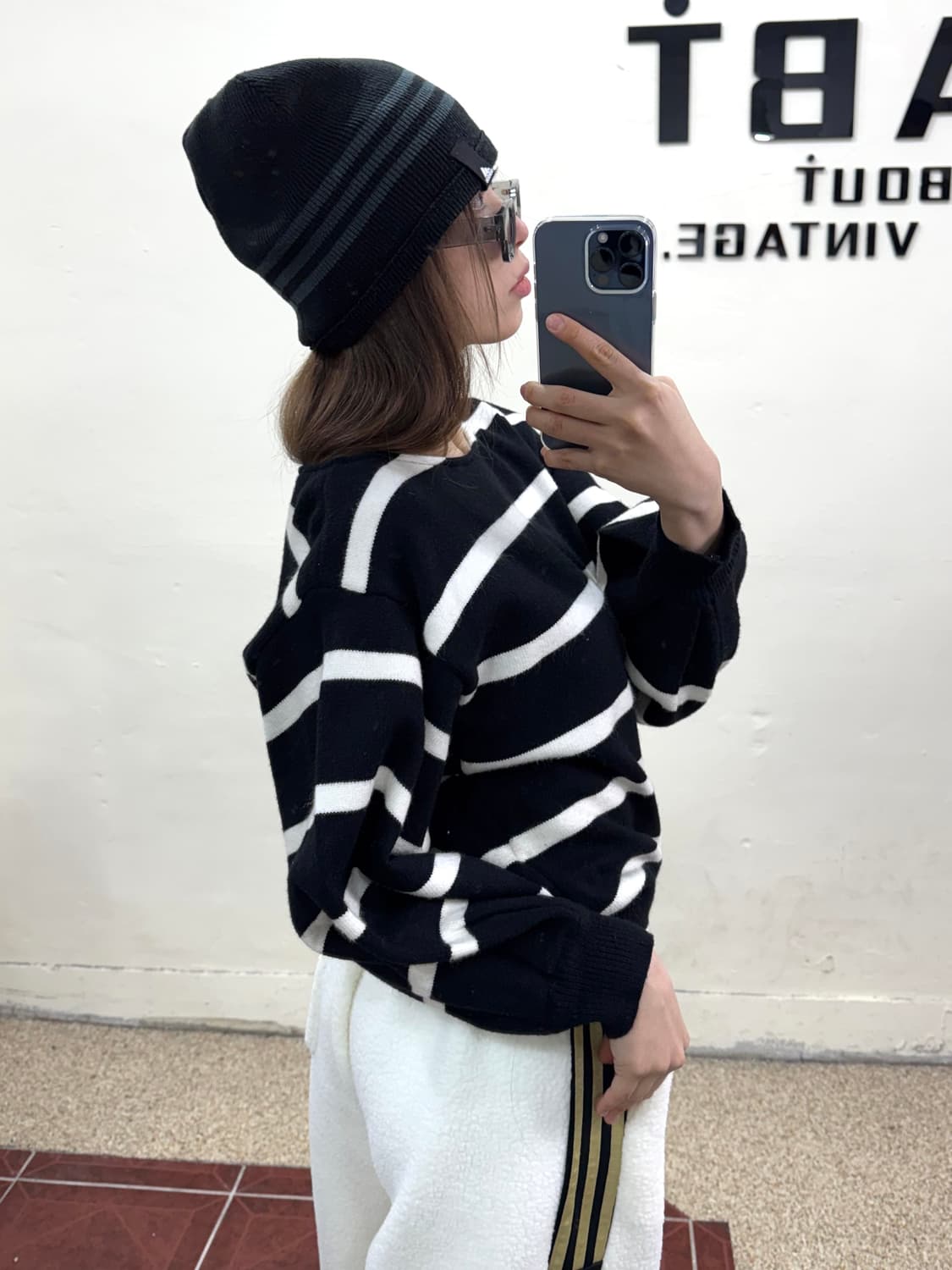 커스텀 오프숄더 니트 상품이미지3