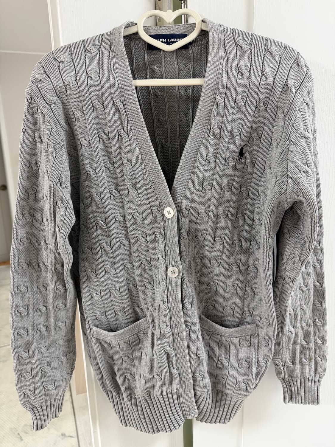 폴로 브이넥 가디건 상품이미지1