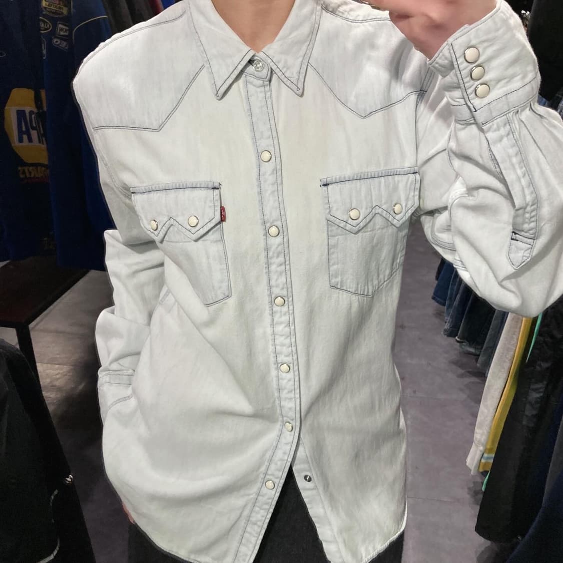 [IM] 리바이스 펄 스냅 데님 셔츠 연청 상품이미지1