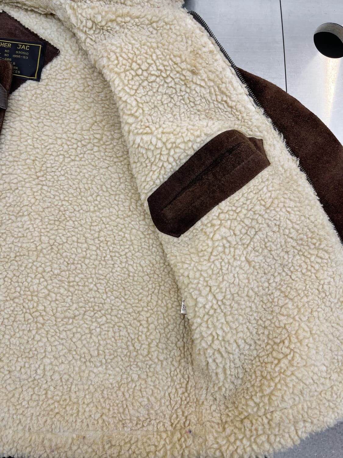 N.stage 90s U.S.A.F B-3 스웨이드 무톤 자켓 상품이미지7