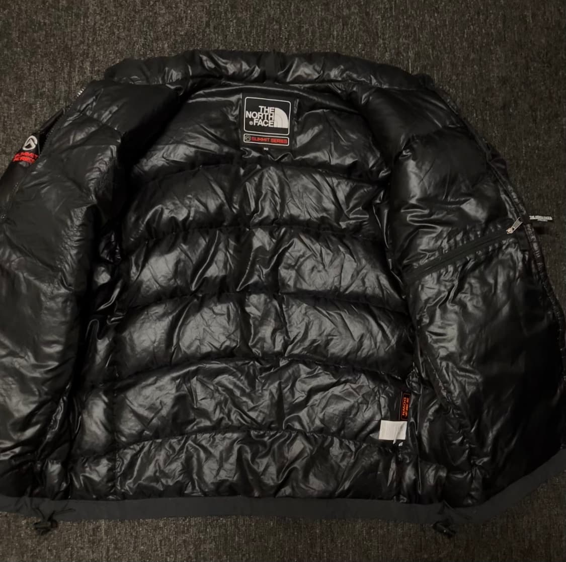 노스페이스 아콘카구아 써밋 패딩 블랙 상품이미지2