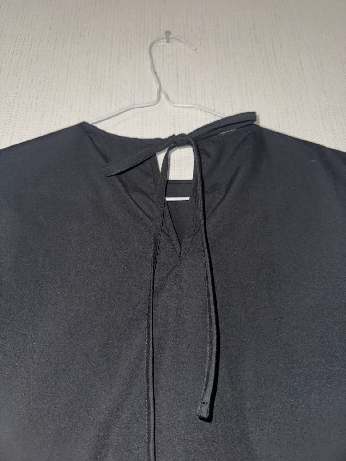 노비야카 하객룩 검정 블라우스 상품이미지6