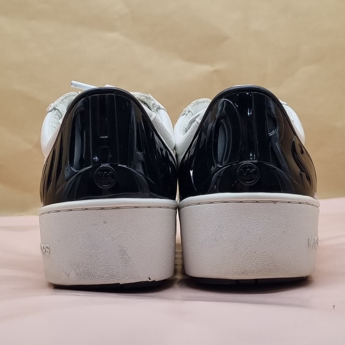 마이클코어스 투톤 플랫폼 스니커즈240 상품이미지4