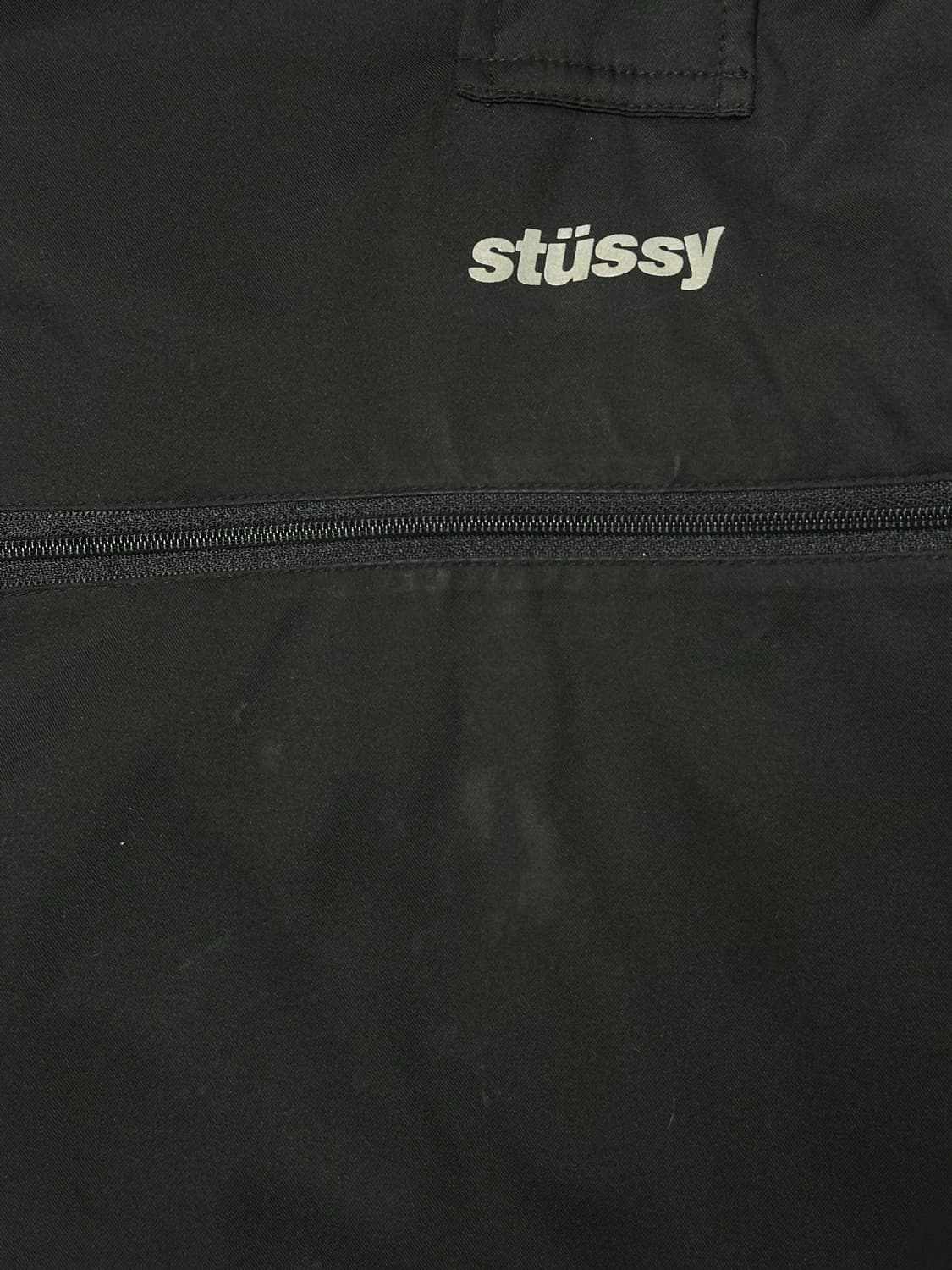 스투시 풀오버 바람막이 자켓 키드밀리 착용 상품이미지8