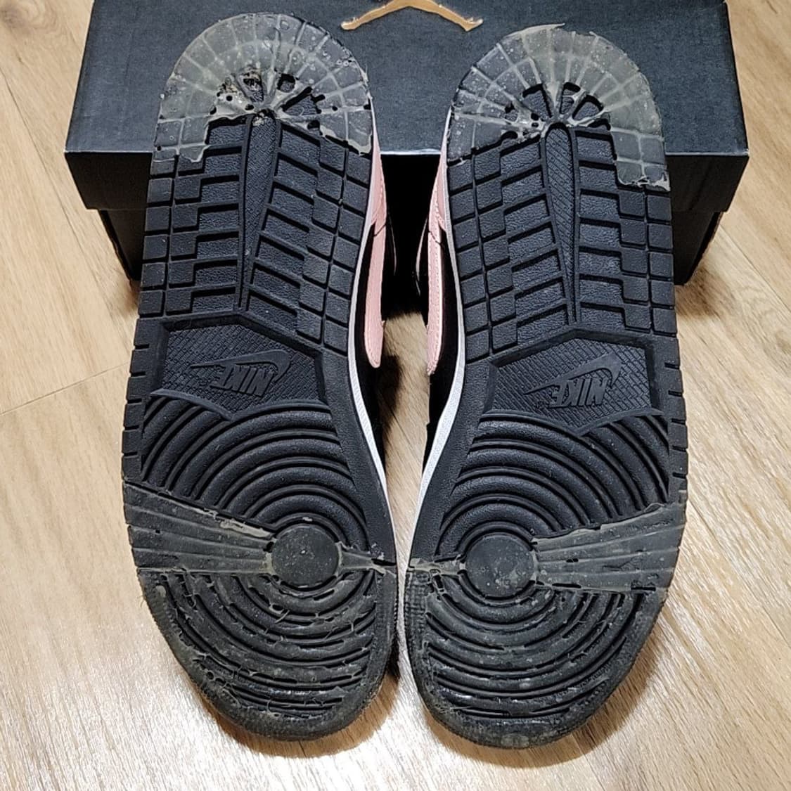 나이키 285 조던1 로우 크림슨틴트 상품이미지7