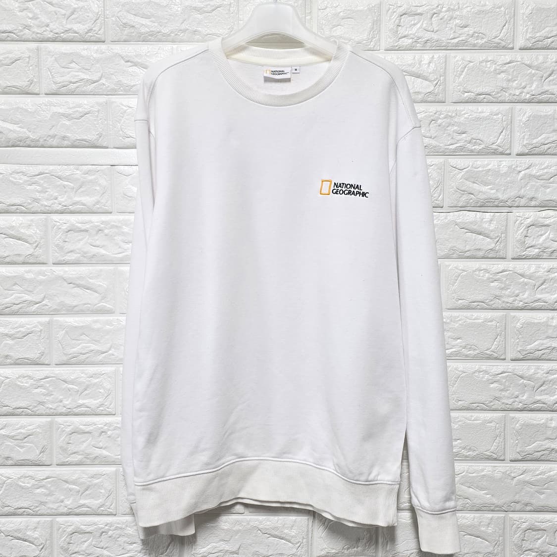 택포_ 내셔널지오그래픽 흰색 맨투맨 L 상품이미지1