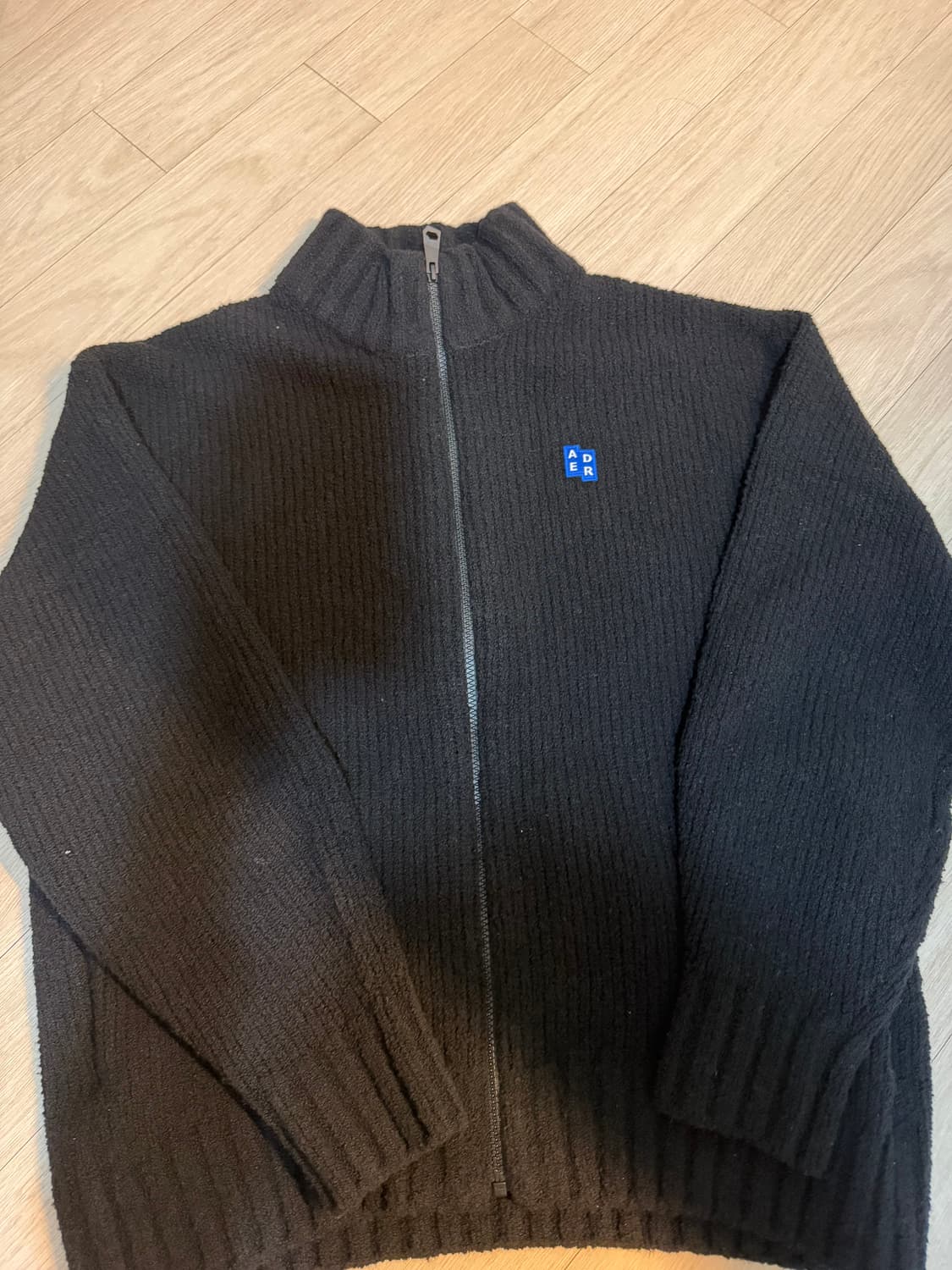 아더에러 니트집업 s 상품이미지1