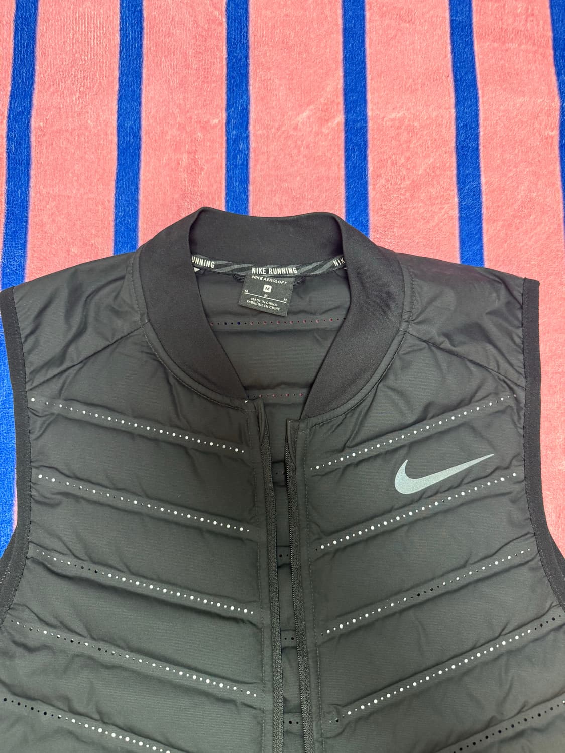 나이키 에어로로프트 800 조끼 M size 상품이미지3