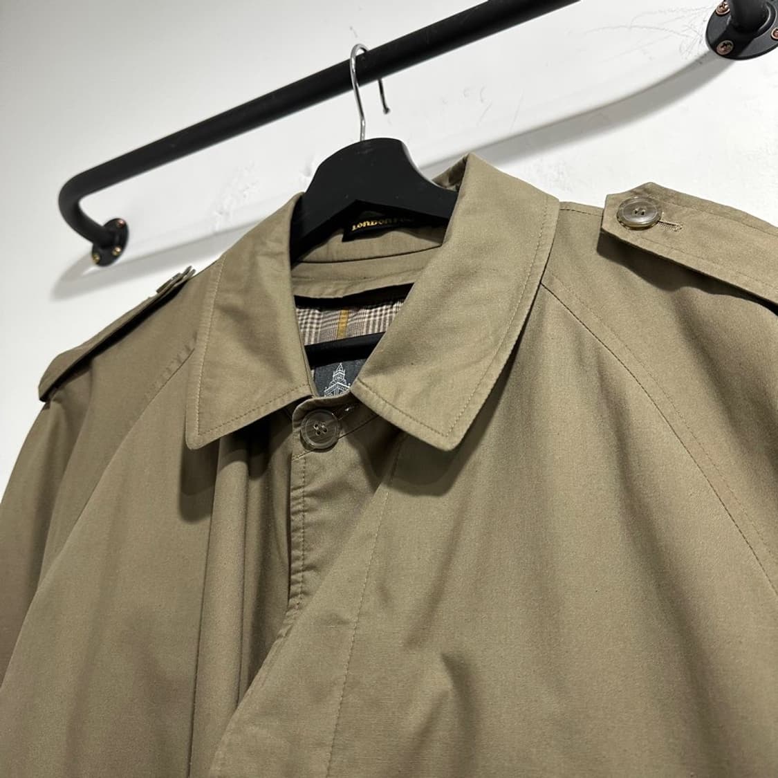 런던포그 벨티드 트렌치코트 상품이미지4