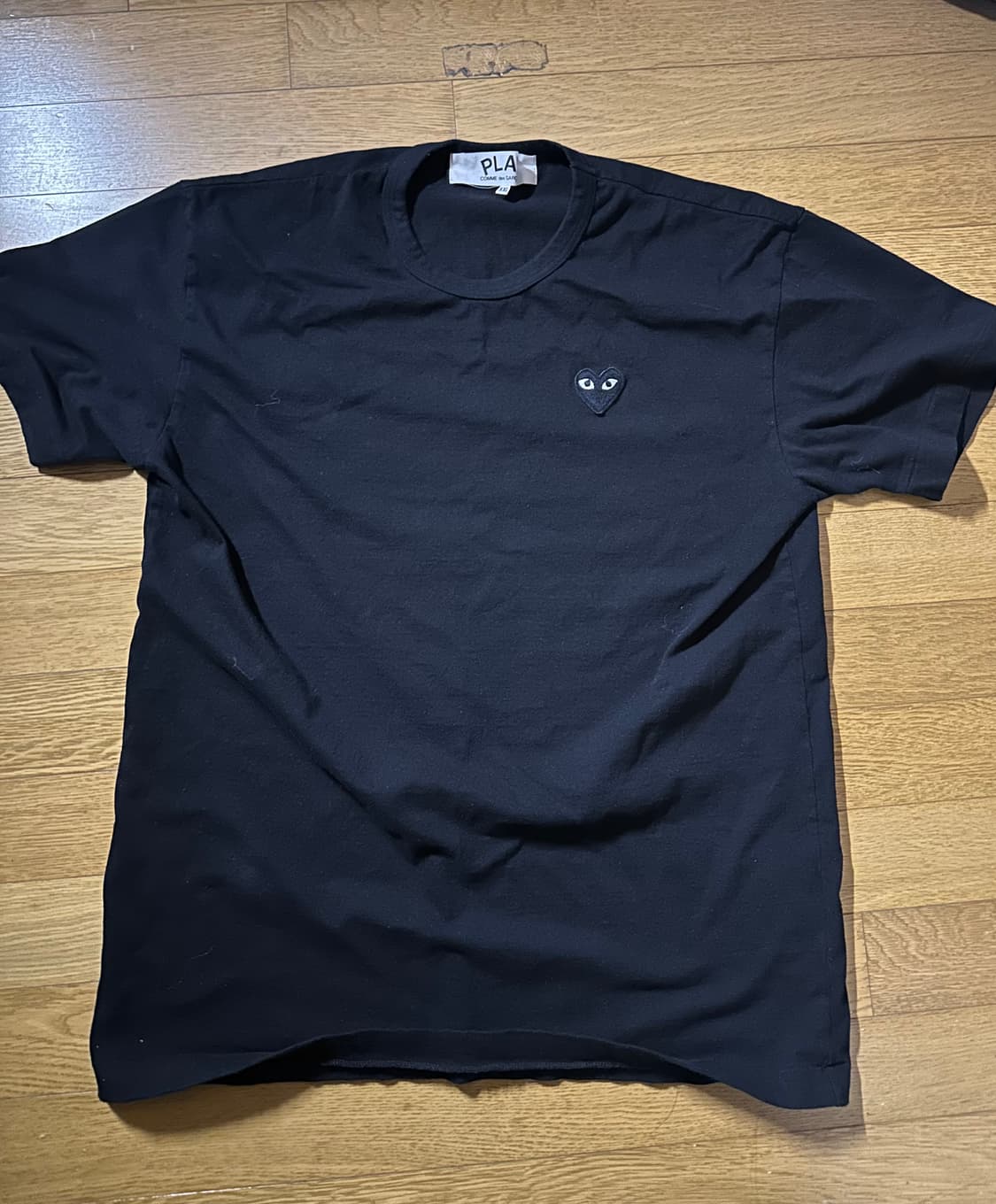 꼼데가르송 블랙하트 반팔   상품이미지1