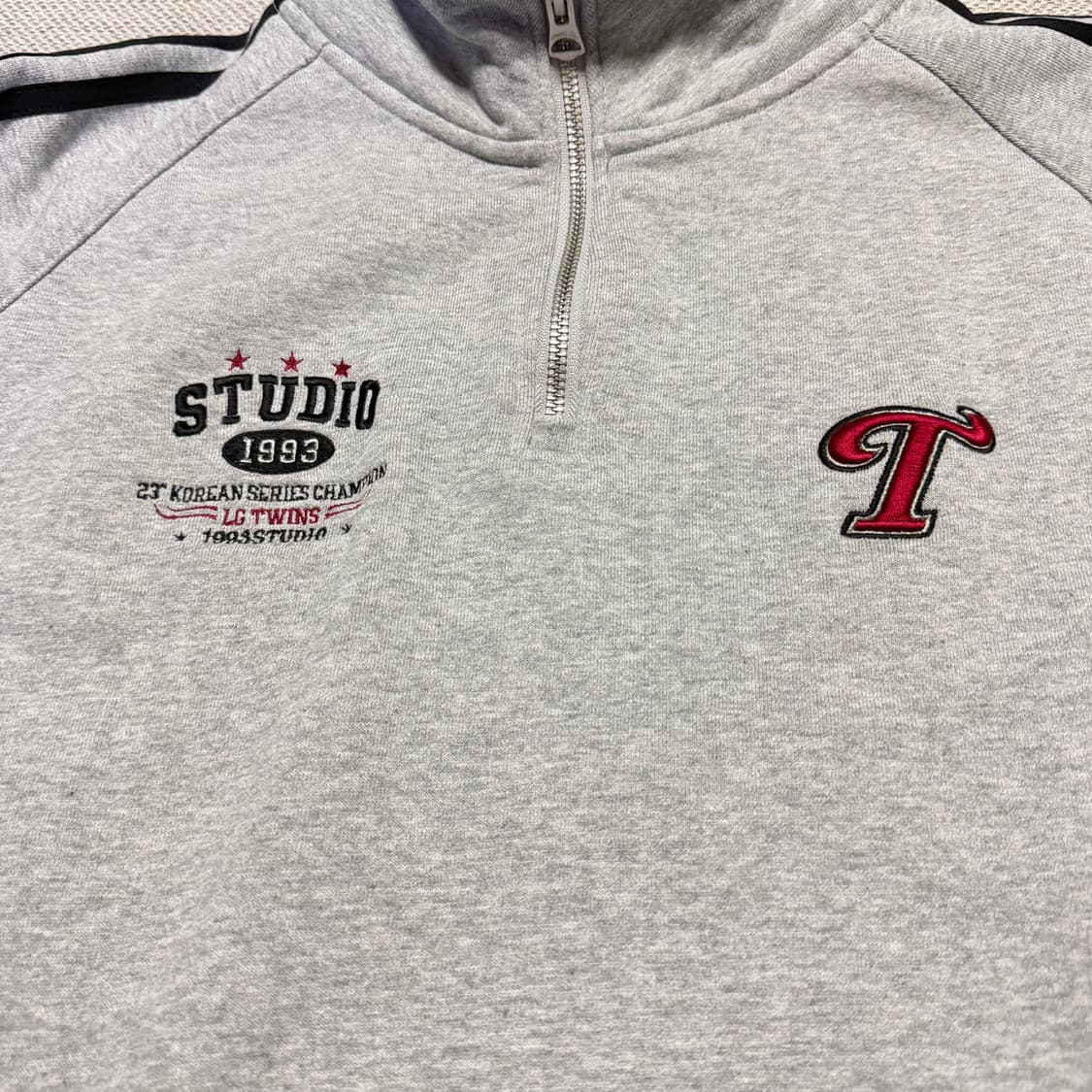 LG 트윈스 x 1993 스튜디오 하프집업 맨투맨 상품이미지3