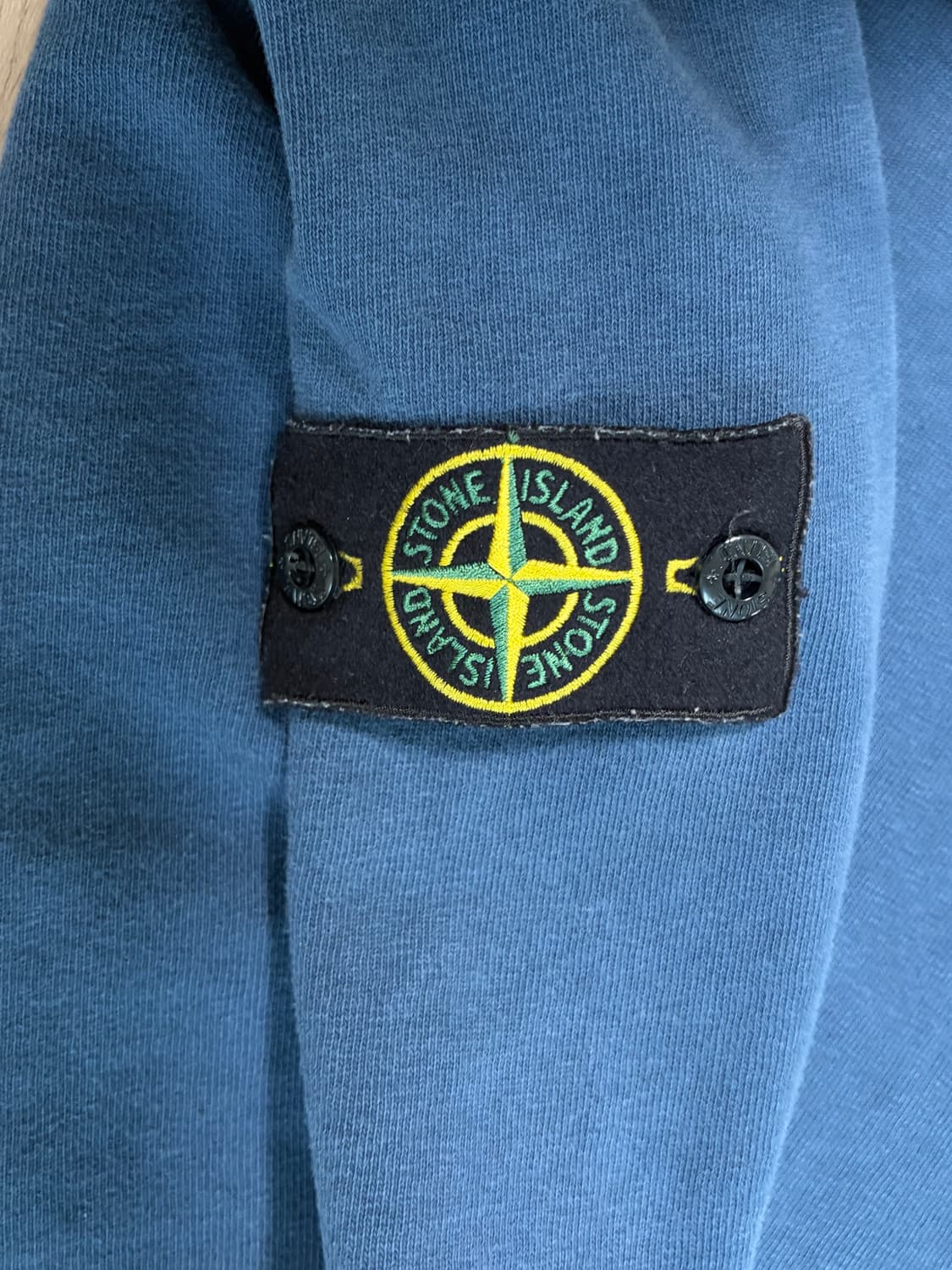 스톤아일랜드 맨투맨 판매합니다 L 상품이미지3